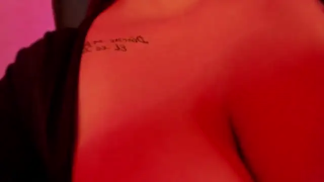 Snapshot of isabelithaa chatting on February 2025 02:34:01 PM isabelithaa online show from February 2025 02:34:01 PM