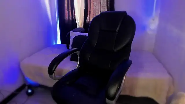 Snapshot of isabelithaa chatting on September 2025 01:16:02 PM isabelithaa online show from September 2025 01:16:02 PM