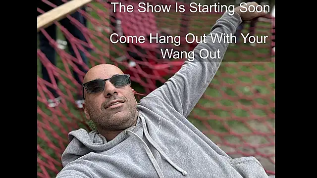 Snapshot of bear_russian_hunk chatting on March 2026 02:24:01 PM bear russian hunk online show from March 2026 02:24:01 PM