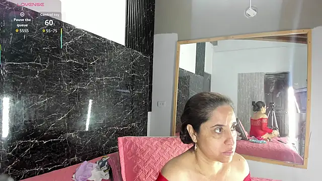 Yaya    11 online show from October 2025 03:58:02 AM