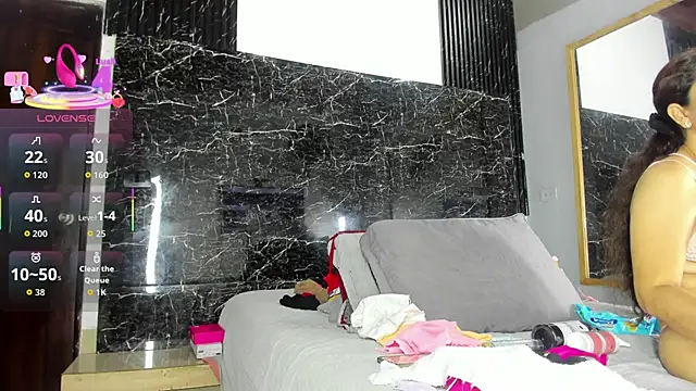 Yaya    11 online show from December 2025 04:33:02 AM