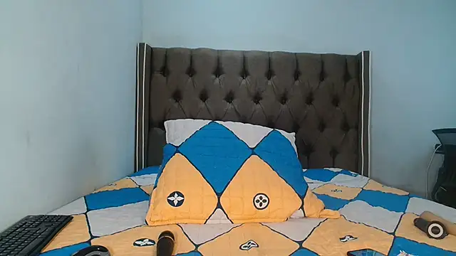 CHOCKYCHOCX2 online show from February 2026 04:38:02 AM