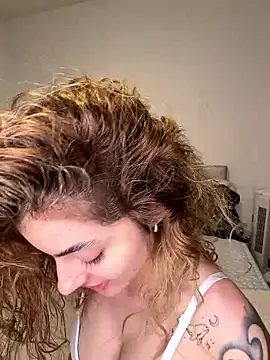 annieesweett online show from June 2026 06:51:01 PM