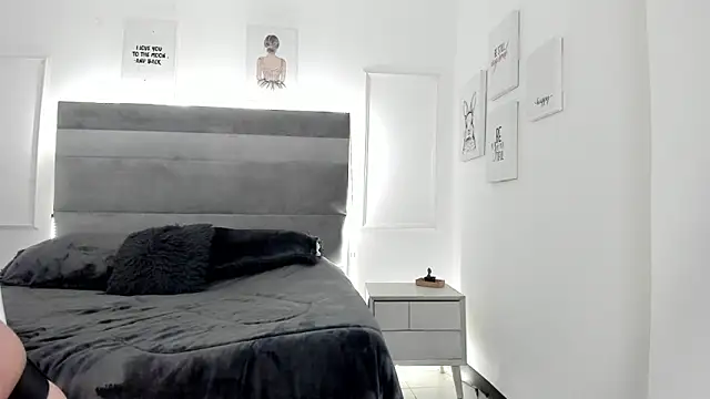 Snapshot of Eliz_jane chatting on March 2025 01:01:01 PM Eliz jane online show from March 2025 01:01:01 PM