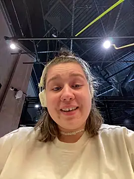 Snapshot of SuzieMurray chatting on February 2025 11:20:02 AM SuzieMurray online show from February 2025 11:20:02 AM