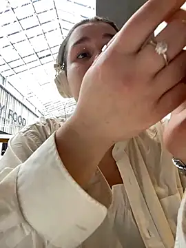 Snapshot of SuzieMurray chatting on March 2025 11:19:02 AM SuzieMurray online show from March 2025 11:19:02 AM
