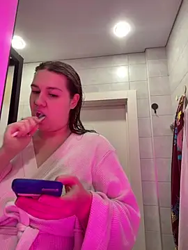 SuzieMurray online show from October 2025 10:48:01 AM