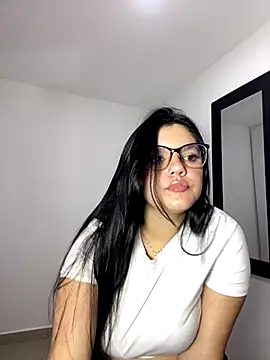 Snapshot of kimberlyhills1 chatting on October 2025 03:27:01 AM kimberlyhills1 online show from October 2025 03:27:01 AM