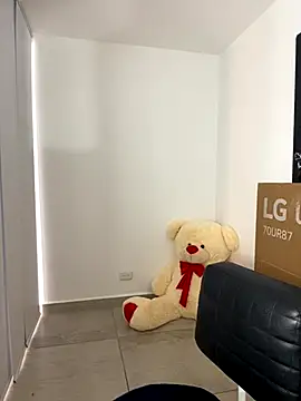 Snapshot of kimberlyhills1 chatting on November 2025 07:59:01 PM kimberlyhills1 online show from November 2025 07:59:01 PM