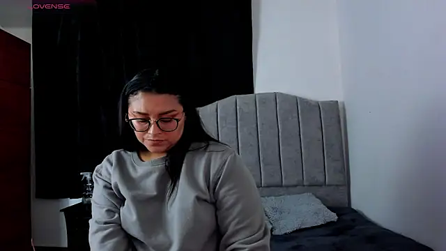 Snapshot of lorymoon chatting on December 2024 07:18:02 PM lorymoon online show from December 2024 07:18:02 PM