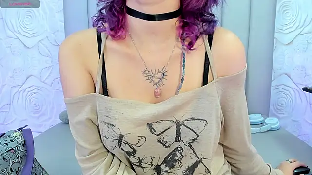 AlexaFoxy18 online show from May 2026 06:30:01 AM