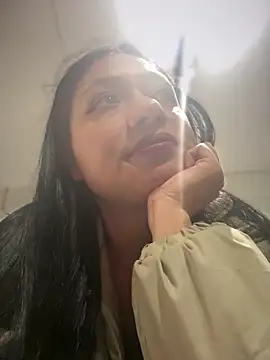 Snapshot of Im_Little chatting on October 2025 03:05:02 AM Im Little online show from October 2025 03:05:02 AM