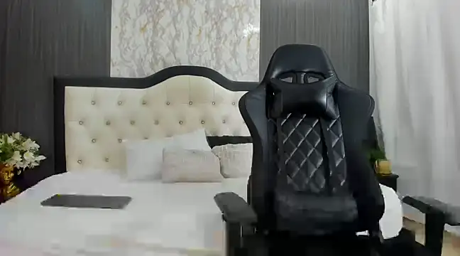 wisdonsenecax online show from February 2025 11:25:02 PM