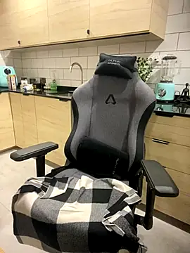 brazilianbbinuk online show from September 2025 08:52:02 PM