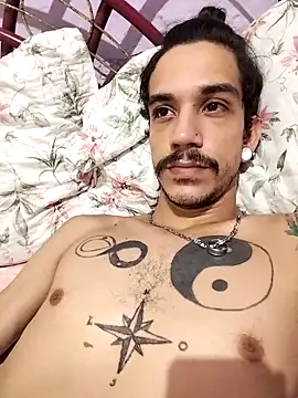 gatobranco001 online show from March 2025 05:12:01 AM