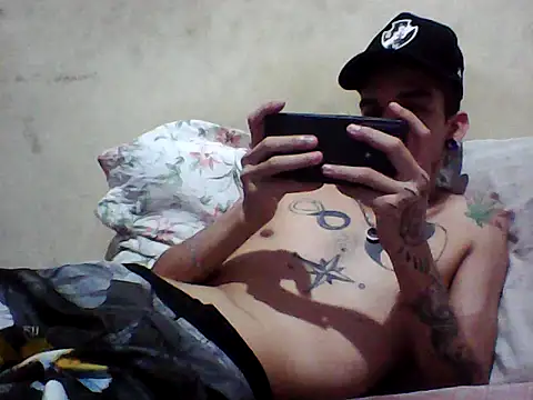 gatobranco001 online show from March 2025 06:03:02 AM