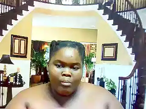 Snapshot of EbonyHotBuns chatting on February 2025 09:06:01 PM EbonyHotBuns online show from February 2025 09:06:01 PM