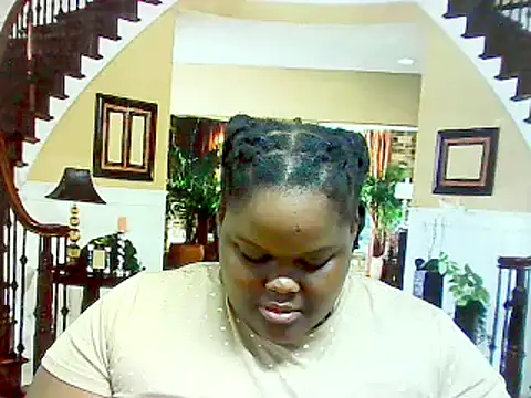 Snapshot of EbonyHotBuns chatting on February 2025 05:51:02 AM EbonyHotBuns online show from February 2025 05:51:02 AM