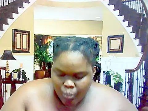 Snapshot of EbonyHotBuns chatting on February 2025 09:55:01 AM EbonyHotBuns online show from February 2025 09:55:01 AM