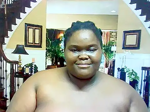 Snapshot of EbonyHotBuns chatting on March 2025 06:01:02 PM EbonyHotBuns online show from March 2025 06:01:02 PM