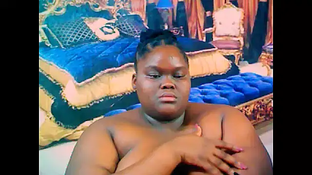 Snapshot of EbonyHotBuns chatting on March 2025 09:10:02 PM EbonyHotBuns online show from March 2025 09:10:02 PM