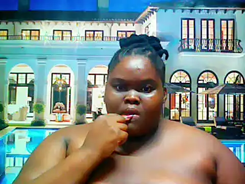 Snapshot of EbonyHotBuns chatting on March 2025 12:39:01 AM EbonyHotBuns online show from March 2025 12:39:01 AM
