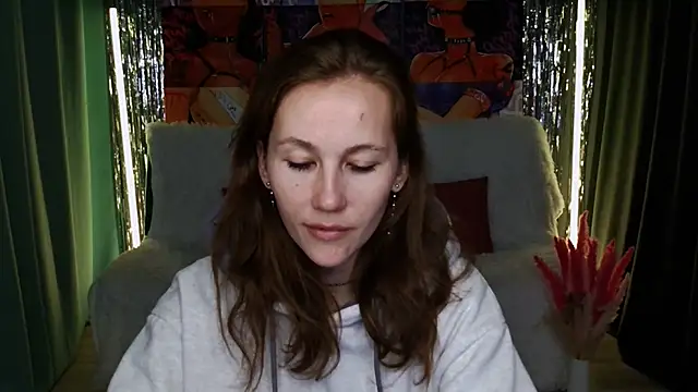 MichelleOrtis online show from February 2025 01:32:01 PM