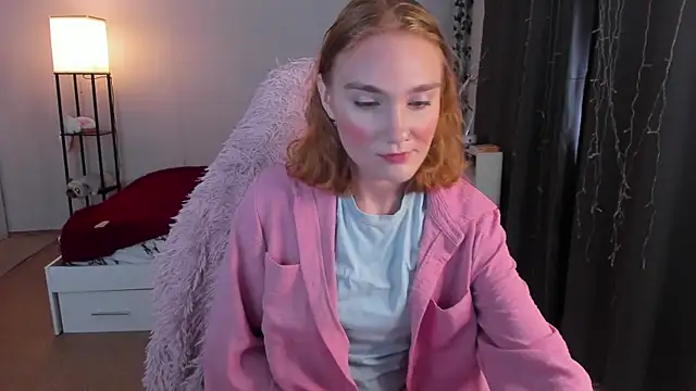 Snapshot of ReddHotPipper chatting on September 2025 02:38:02 AM ReddHotPipper online show from September 2025 02:38:02 AM