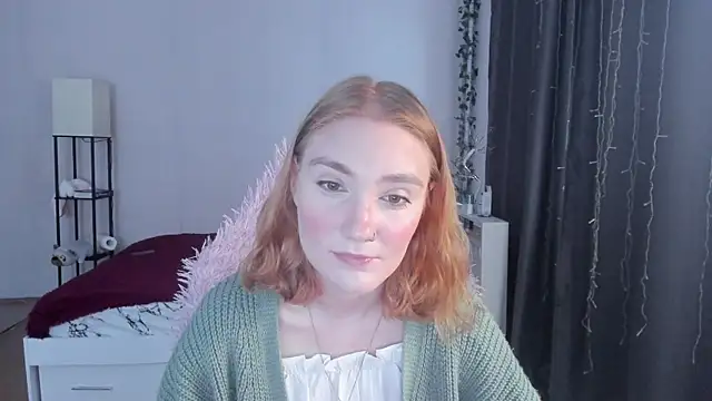 Snapshot of ReddHotPipper chatting on October 2025 02:42:02 AM ReddHotPipper online show from October 2025 02:42:02 AM