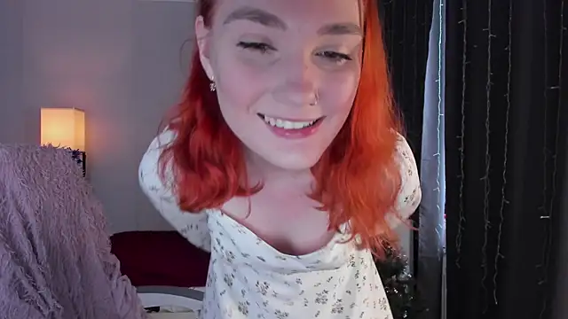 Snapshot of ReddHotPipper chatting on December 2025 03:47:02 AM ReddHotPipper online show from December 2025 03:47:02 AM