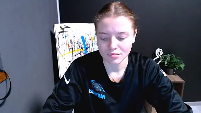 Snapshot of MissOliviaa_ chatting on November 2025 01:33:02 PM MissOliviaa online show from November 2025 01:33:02 PM