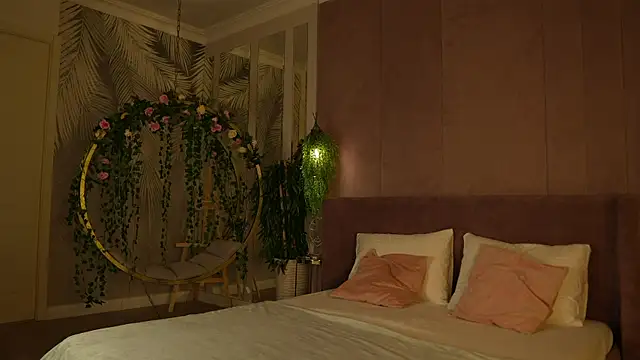 Snapshot of Smiley_Mia chatting on November 2025 05:08:02 AM Smiley Mia online show from November 2025 05:08:02 AM