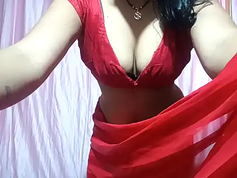 Snapshot of poojaxxx65 chatting on January 2025 03:45:01 AM poojaxxx65 online show from January 2025 03:45:01 AM
