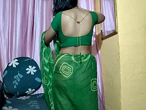 poojaxxx65 online show from December 2025 11:32:02 PM