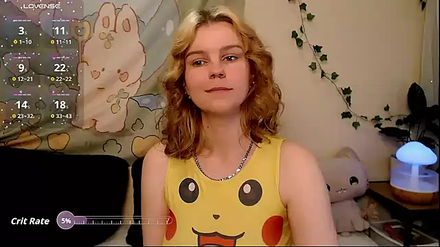 Moona xx online show from May 2026 10:08:02 PM