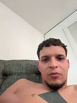 Snapshot of ArturoDelgado1 chatting on March 2026 04:10:01 PM ArturoDelgado1 online show from March 2026 04:10:01 PM