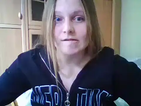 Evasapples online show from January 2025 07:08:01 PM