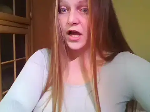 Evasapples online show from January 2025 06:57:02 PM