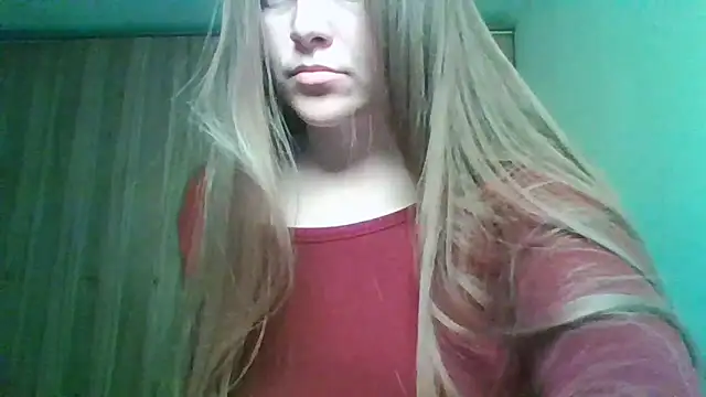 Evasapples online show from May 2026 03:17:01 PM