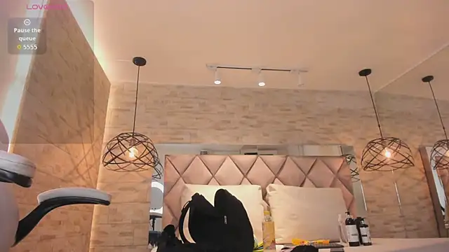 dorothy vegga online show from September 2025 03:10:02 AM