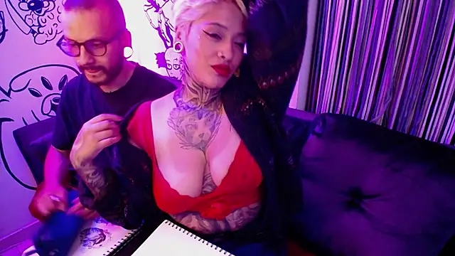 Snapshot of tatouagendecouple chatting on January 2025 05:31:01 AM tatouagendecouple online show from January 2025 05:31:01 AM