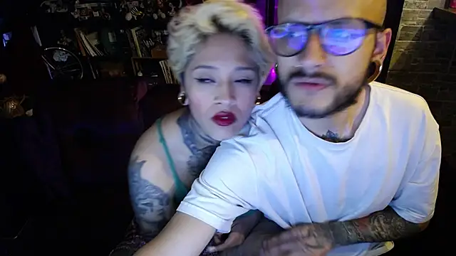 Snapshot of tatouagendecouple chatting on February 2025 11:15:02 PM tatouagendecouple online show from February 2025 11:15:02 PM