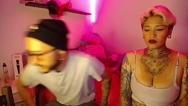 Snapshot of tatouagendecouple chatting on February 2025 03:04:02 AM tatouagendecouple online show from February 2025 03:04:02 AM