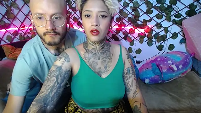 Snapshot of tatouagendecouple chatting on March 2025 01:18:02 PM tatouagendecouple online show from March 2025 01:18:02 PM