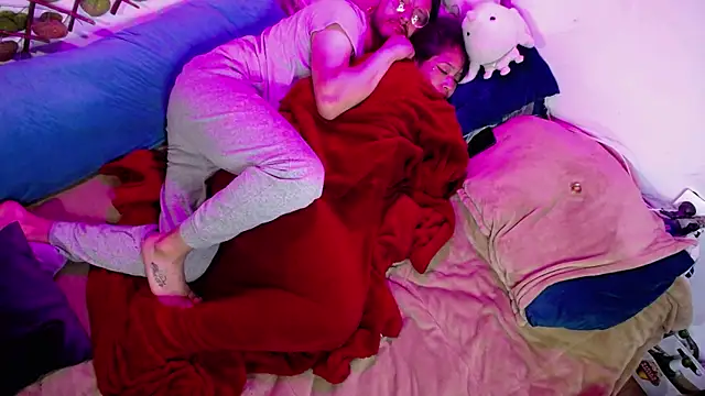 Snapshot of tatouagendecouple chatting on October 2025 04:11:01 AM tatouagendecouple online show from October 2025 04:11:01 AM