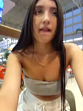 Snapshot of Matilda_russoo chatting on January 2025 10:50:01 PM Matilda russoo online show from January 2025 10:50:01 PM