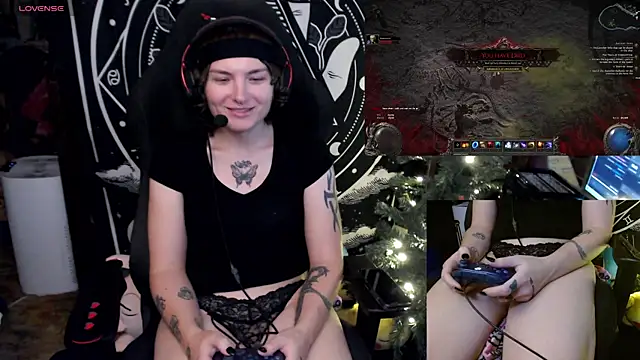 Snapshot of BrandiWRLD_999 chatting on December 2024 01:22:01 AM BrandiWRLD 999 online show from December 2024 01:22:01 AM