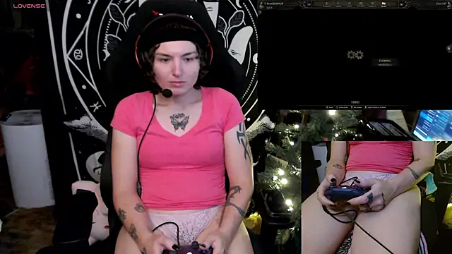 Snapshot of BrandiWRLD_999 chatting on December 2024 10:48:01 PM BrandiWRLD 999 online show from December 2024 10:48:01 PM