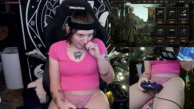 Snapshot of BrandiWRLD_999 chatting on December 2024 12:21:02 AM BrandiWRLD 999 online show from December 2024 12:21:02 AM