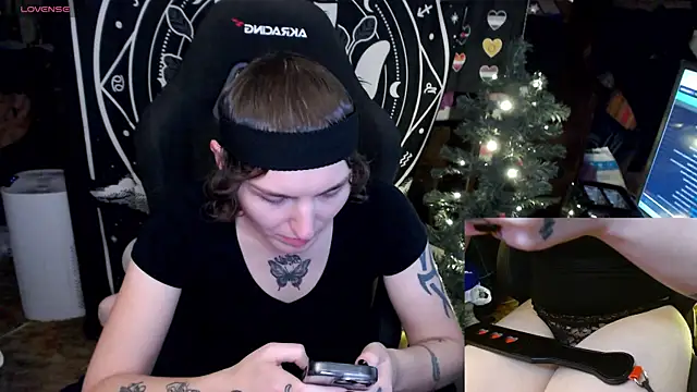 Snapshot of BrandiWRLD_999 chatting on December 2024 09:50:02 PM BrandiWRLD 999 online show from December 2024 09:50:02 PM